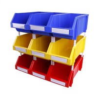 Staflanlegar geymslukassar nálægt mér